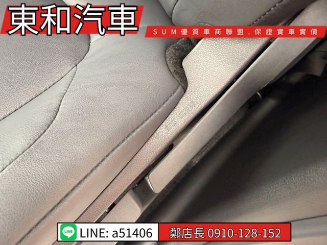 可全貸~勁酷版~免鑰匙摸門~車道偏移~循跡防滑~胎壓~CARPLAY  第13張相片