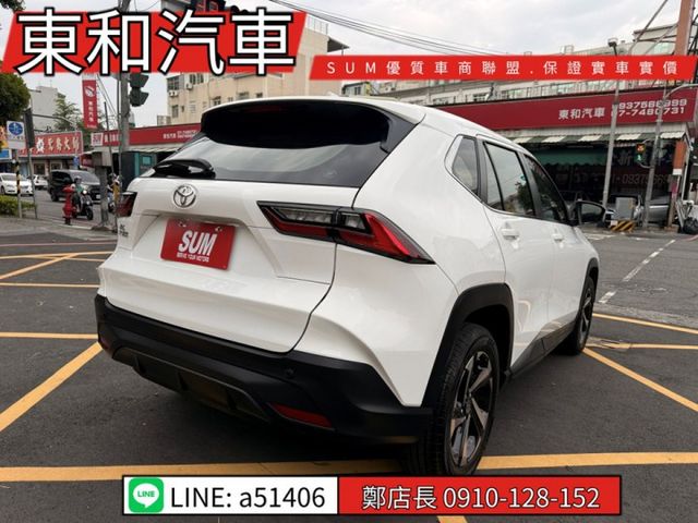可全貸~勁酷版~免鑰匙摸門~車道偏移~循跡防滑~胎壓~CARPLAY  第8張相片