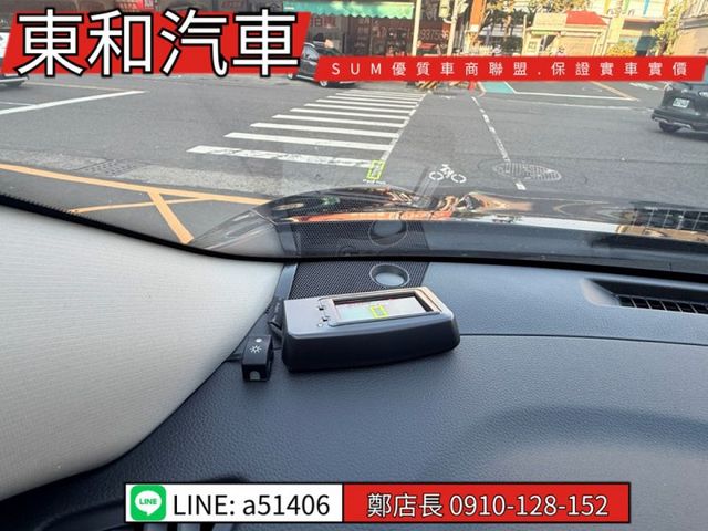 可全貸~旅行架~車側踏板~ABS~雙安~恆溫~防滑~導航~數位電視~  第15張相片