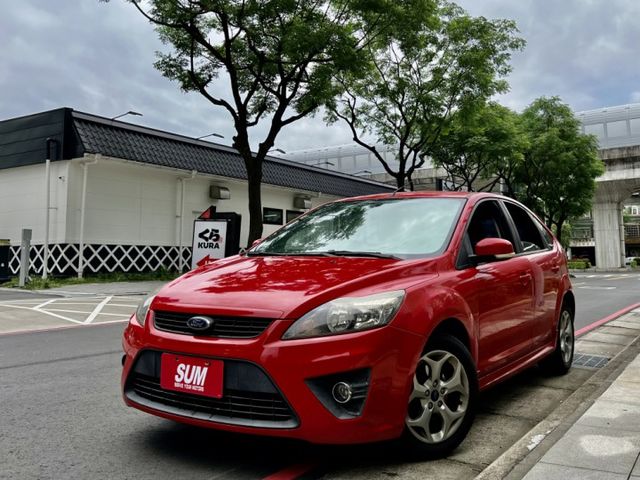 ✓五門掀背 ✓柴油車，省油省稅 ✓賽車椅 ✓動力十足  第2張相片