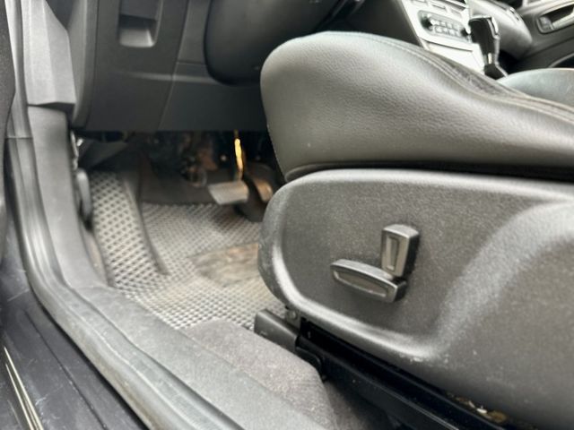 ✓渦輪旗艦款 ✓柴油車 省油省稅 ✓全新車機 結合空調系統 ✓導航＋天窗＋電動椅 ✓Push-Start  第12張相片
