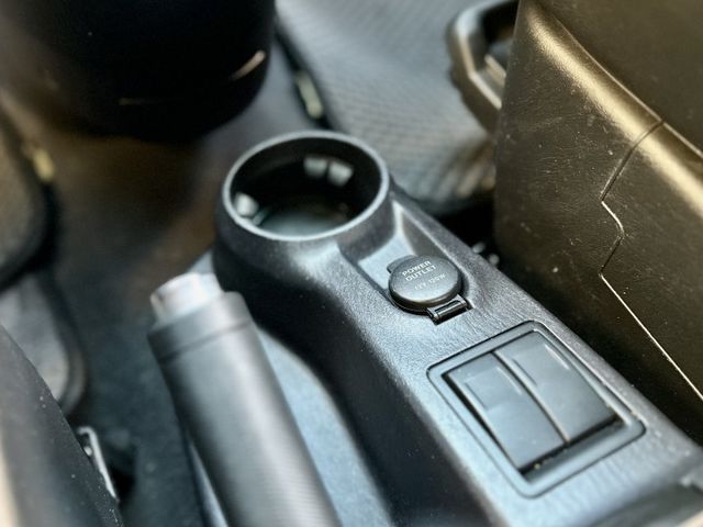 ✓小型掀背車 ✓小巧車體，寬敞多變 ✓安卓車機  第11張相片