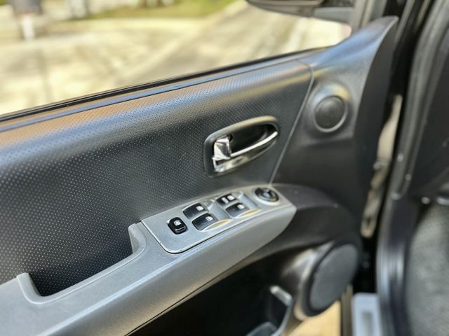 ✓小型掀背車 ✓小巧車體，寬敞多變 ✓安卓車機  第13張相片