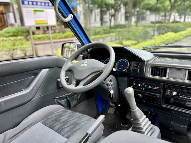 ✓木床貨車 ✓貨台2米85 ✓超級載貨王 ✓五速手排貨車  第6張相片
