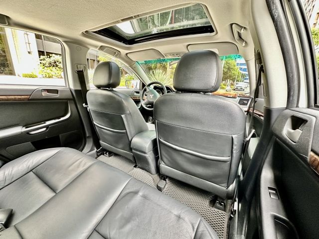 ✓跑車風格轎車 ✓節能省油 ✓電動椅 ✓安卓機 ✓免鑰匙啟動 ✓倒車顯影  第15張相片
