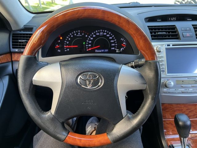 ✓一手車 原廠保養 ✓Toyota保值神車 ✓原廠音響 藍牙/數位電視/導航 ✓質感核桃木飾板  第5張相片