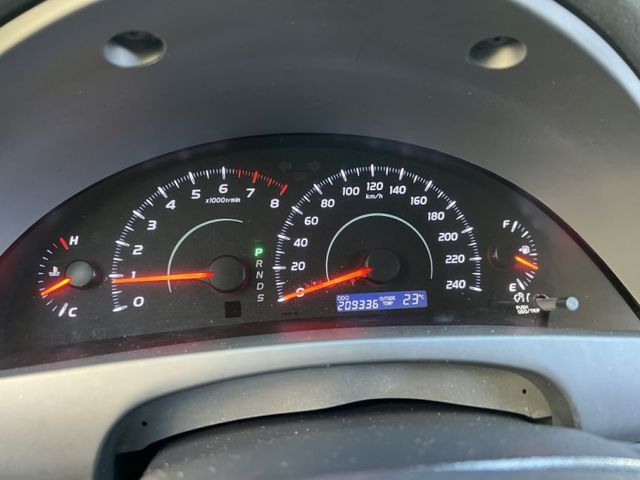 ✓一手車 原廠保養 ✓Toyota保值神車 ✓原廠音響 藍牙/數位電視/導航 ✓質感核桃木飾板  第6張相片