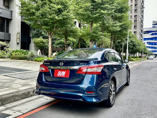 ✓Super Sentra Aero旗艦版 ✓電子啟動IKEY ✓電動收摺後視鏡 ✓後座出風口 ✓抬頭顯示器  第18張相片