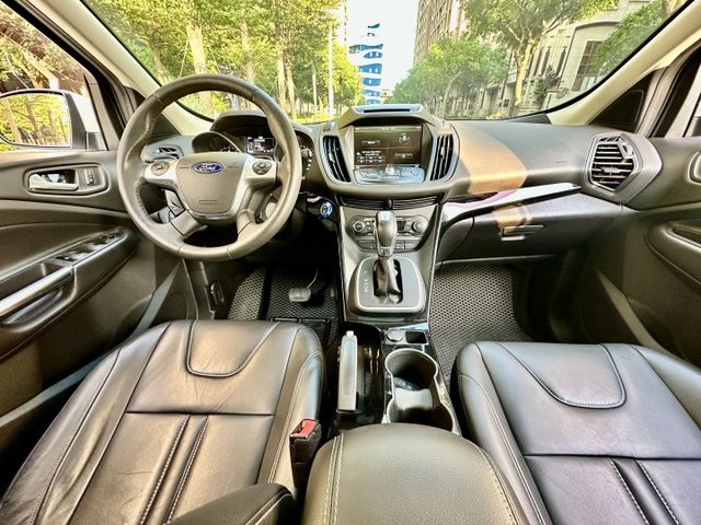 ✓輕旅1500cc低稅金 ✓全景天窗 ✓定速 ✓iKEY免鑰啟動 ✓電尾門 ✓電動收折後照鏡  第10張相片