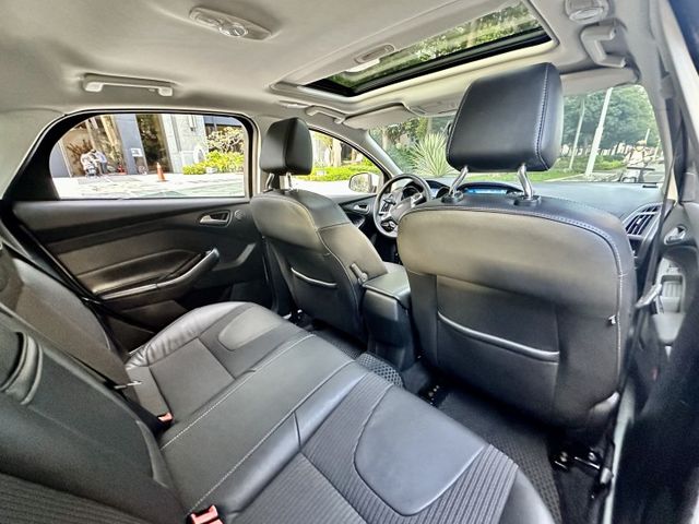 ✓自動停車 新手免擔心 ✓胎壓偵測 ✓影音滿貫 導航藍牙數位電視 ✓天窗  第10張相片