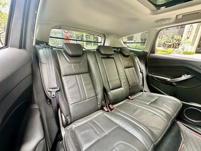 ✓2.0旗艦版SUV ✓全景天窗 ✓自動停車系統 ✓車道偏離系統 ✓電動尾門  第8張相片