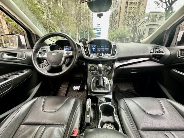✓2.0旗艦版SUV ✓全景天窗 ✓自動停車系統 ✓車道偏離系統 ✓電動尾門  第10張相片