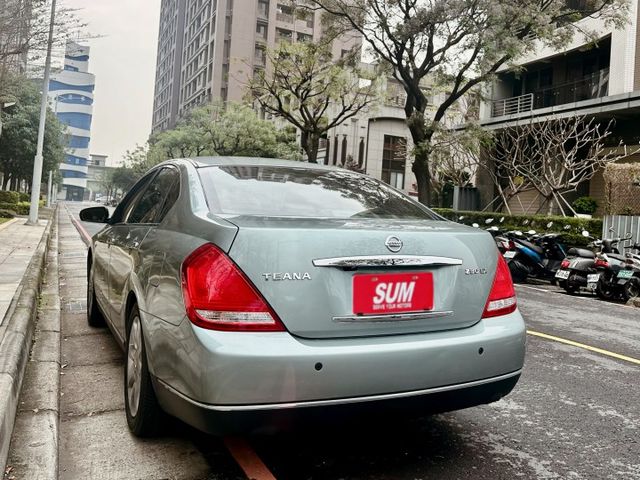 ✓代步房車 ✓定期保養 車況良好 ✓IKEY免鑰匙解鎖 ✓電動椅 ✓足踏式腳煞車 ✓電熱椅  第17張相片