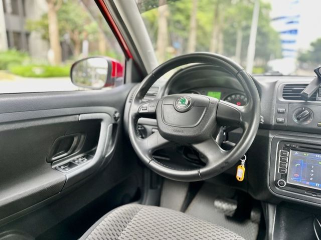 ✓進口小五門 ✓1.2省稅省油 ✓小車好駕馭 ✓定期保養 女用車 ✓無待修  第5張相片
