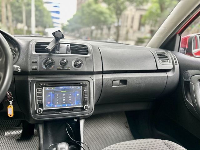 ✓進口小五門 ✓1.2省稅省油 ✓小車好駕馭 ✓定期保養 女用車 ✓無待修  第6張相片