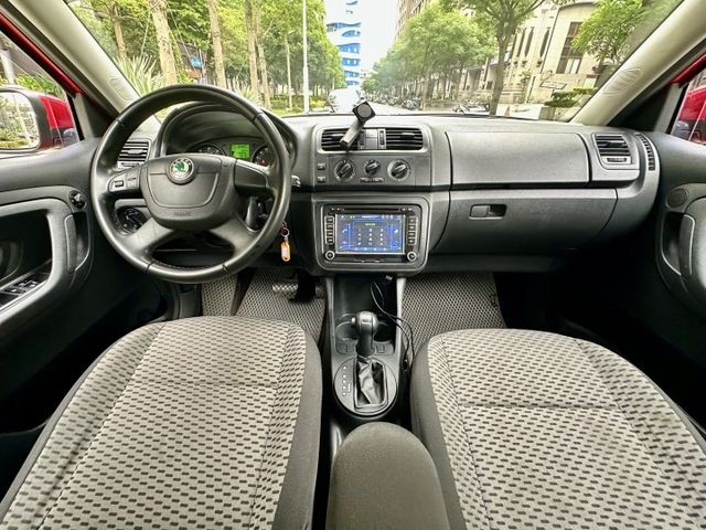 ✓進口小五門 ✓1.2省稅省油 ✓小車好駕馭 ✓定期保養 女用車 ✓無待修  第15張相片