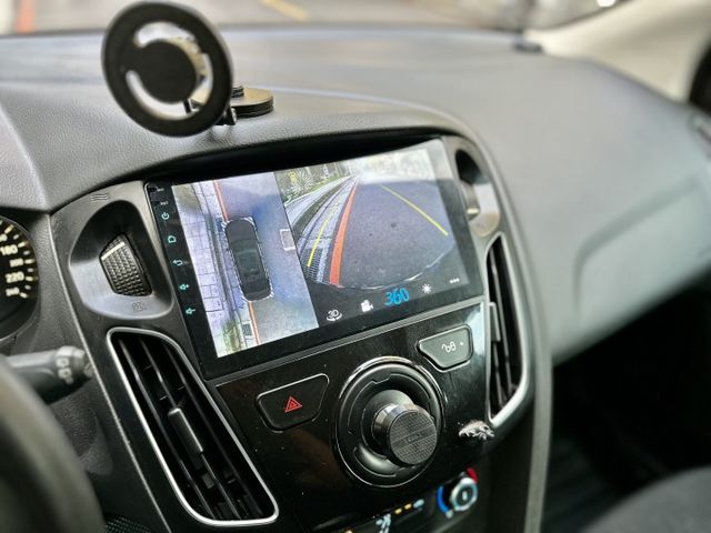 ✓經典福特熱銷車款 ✓外改電動尾門超方便 ✓倒車環景影像幫你改好了  第14張相片