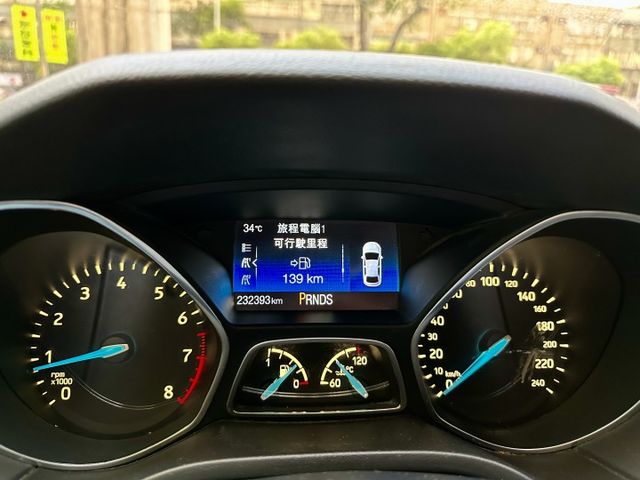 ✓經典福特熱銷車款 ✓外改電動尾門超方便 ✓倒車環景影像幫你改好了  第15張相片