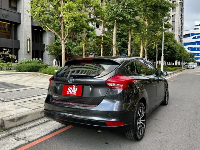 ✓經典福特熱銷車款 ✓外改電動尾門超方便 ✓倒車環景影像幫你改好了  第18張相片