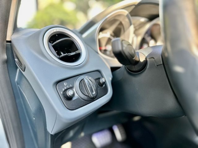 ✓SUM保固內 買就送一年兩萬保固！✓定期保養 ✓五門小車適合新手  第14張相片