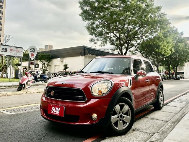 ✓15年式出廠 ✓女用車 ✓後座傾倒 行李箱空間加大 ✓就是一台超可愛的車 什麼都圓圓的 :D  第2張相片