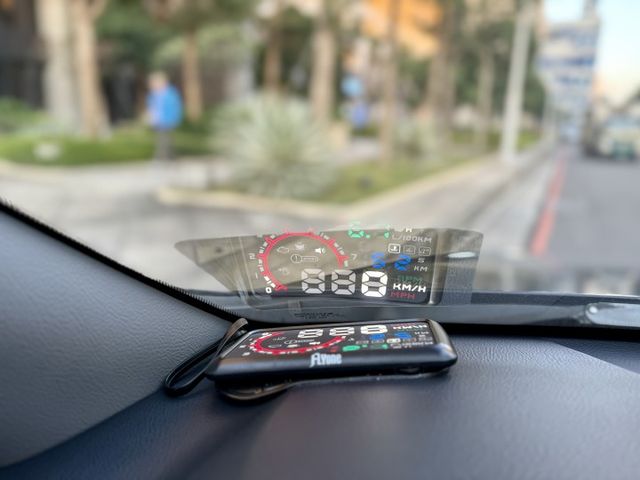 ✓柴油省油省稅 ✓大扭力 ✓超大空間 ✓後座出風口 ✓定速 ✓天窗  第14張相片
