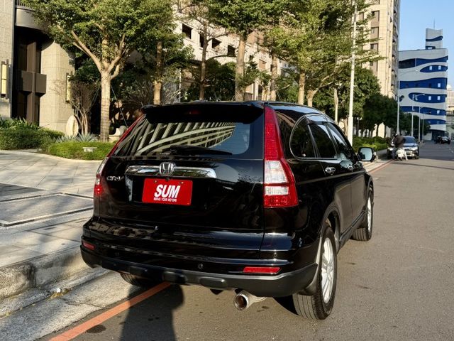 ✓日系熱門休旅 ✓低里程僅跑7萬 ✓一手女用車 ✓車庫車 車況良好 ✓加裝環景影像 ✓大空間  第14張相片