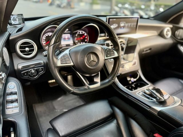 ✓正AMG ✓柏林之音 ✓卡鉗烤漆 ✓定期保養 剛做大保養 ✓耗材已更新 ✓全景天窗 ✓升級水箱護罩 ✓升級12寸大螢幕  第6張相片