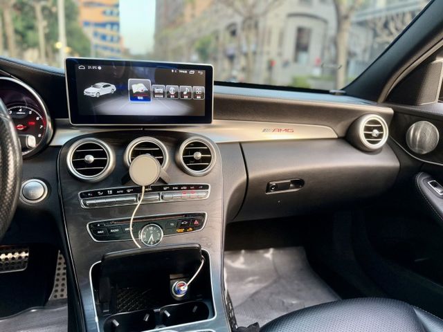 ✓正AMG ✓柏林之音 ✓卡鉗烤漆 ✓定期保養 剛做大保養 ✓耗材已更新 ✓全景天窗 ✓升級水箱護罩 ✓升級12寸大螢幕  第10張相片