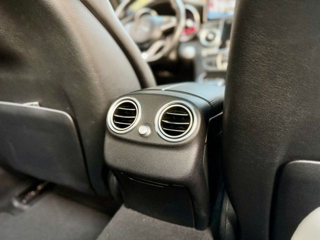 ✓正AMG ✓柏林之音 ✓卡鉗烤漆 ✓定期保養 剛做大保養 ✓耗材已更新 ✓全景天窗 ✓升級水箱護罩 ✓升級12寸大螢幕  第16張相片