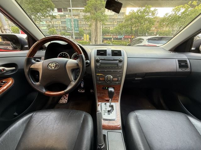 ✓倒車雷達 ✓恆溫 ✓皮椅 ✓ABS防鎖死 ✓抬頭顯示器 ✓電動收納後照鏡  第8張相片