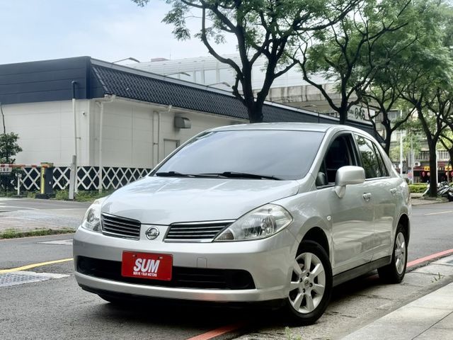 ✓後座大空間 ✓雙前座氣囊 ✓倒車雷達 ✓後霧燈 ✓雙前座護頸頭枕  第2張相片