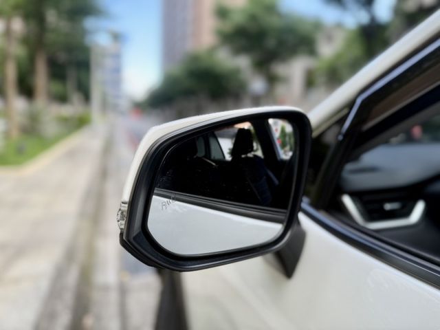 ✓熱銷休旅 ✓原廠環景倒車影像 ✓盲點偵測 ✓電動尾門 ✓妥善率高 ✓大空間 ✓Carplay ✓AUTOHOLD  第12張相片