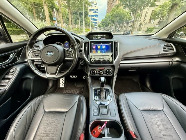 ✓智能駕駛安全輔助 ✓全時AWD ✓水平對臥引擎 ✓電子手剎 ✓IKEY免鑰 ✓大空間跨界休旅  第8張相片
