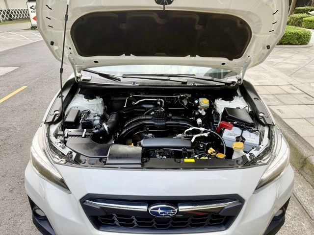 ✓智能駕駛安全輔助 ✓全時AWD ✓水平對臥引擎 ✓電子手剎 ✓IKEY免鑰 ✓大空間跨界休旅  第20張相片