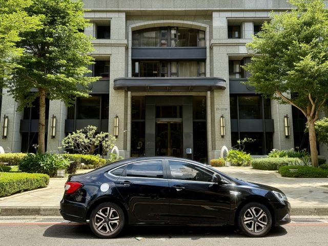 ✓渦輪大馬力 ✓電動天窗 ✓胎壓監控 ✓環景影像系統 ✓循跡防滑 ✓斜坡起步輔助  第3張相片