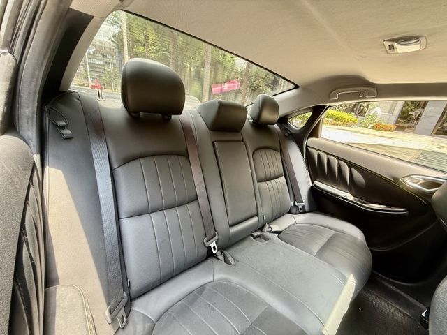 ✓渦輪大馬力 ✓電動天窗 ✓胎壓監控 ✓環景影像系統 ✓循跡防滑 ✓斜坡起步輔助  第7張相片