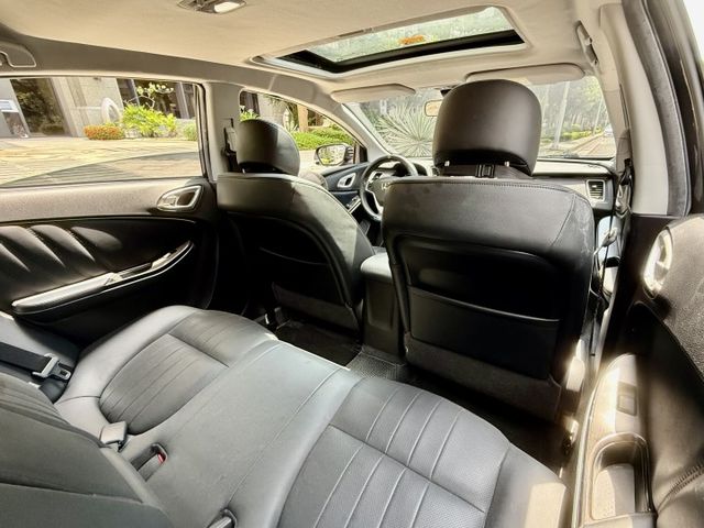 ✓渦輪大馬力 ✓電動天窗 ✓胎壓監控 ✓環景影像系統 ✓循跡防滑 ✓斜坡起步輔助  第8張相片