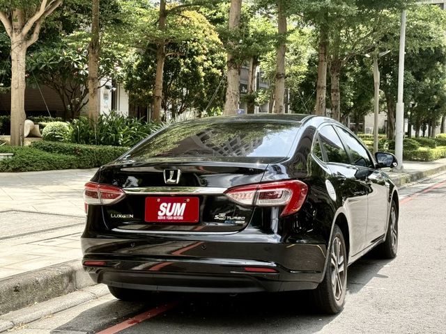 ✓渦輪大馬力 ✓電動天窗 ✓胎壓監控 ✓環景影像系統 ✓循跡防滑 ✓斜坡起步輔助  第14張相片