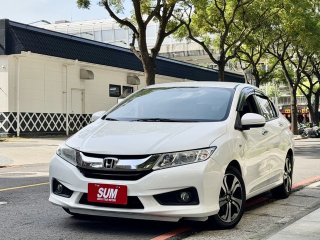 ✓CITY最頂級 ✓小車大空間 ✓全新安卓機 ✓Carplay ✓後座出風口 ✓粉塵過濾器 ✓定速 ✓換檔撥片 ✓皮椅  第2張相片