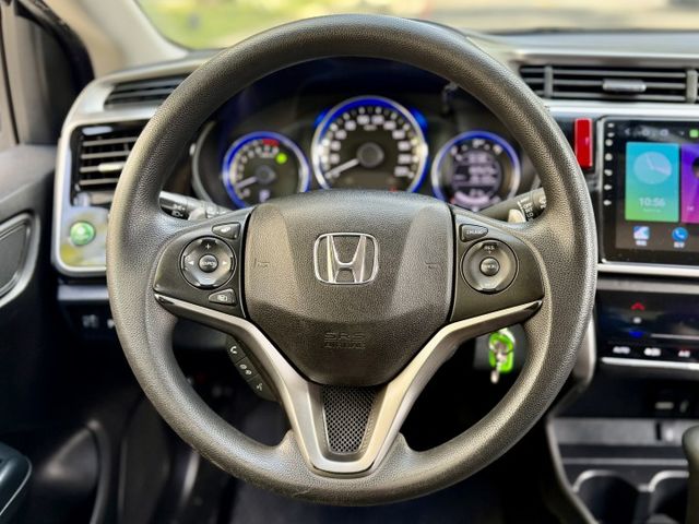 ✓CITY最頂級 ✓小車大空間 ✓全新安卓機 ✓Carplay ✓後座出風口 ✓粉塵過濾器 ✓定速 ✓換檔撥片 ✓皮椅  第4張相片