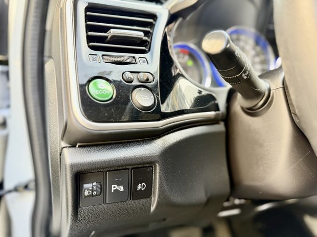 ✓CITY最頂級 ✓小車大空間 ✓全新安卓機 ✓Carplay ✓後座出風口 ✓粉塵過濾器 ✓定速 ✓換檔撥片 ✓皮椅  第10張相片