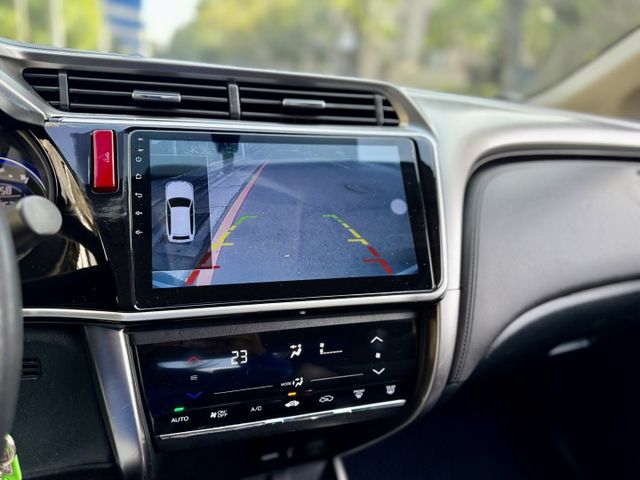 ✓CITY最頂級 ✓小車大空間 ✓全新安卓機 ✓Carplay ✓後座出風口 ✓粉塵過濾器 ✓定速 ✓換檔撥片 ✓皮椅  第15張相片