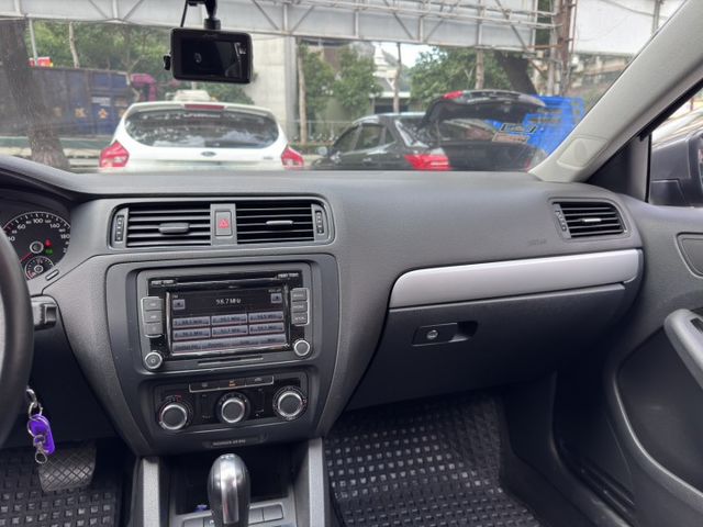 ✓循跡防滑 ✓四條新輪胎 ✓斜坡起步輔助 ✓1.4渦輪大扭力 ✓粉塵過濾器  第4張相片