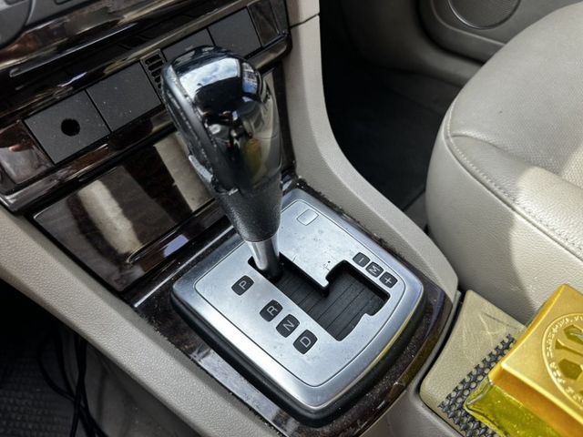 ✓十萬內最佳選擇 ✓摩托車價格讓你開車回家 ✓C1底盤 ✓EBD/煞車力道分配 ✓ABS ✓皮椅 ✓倒車雷達  第8張相片