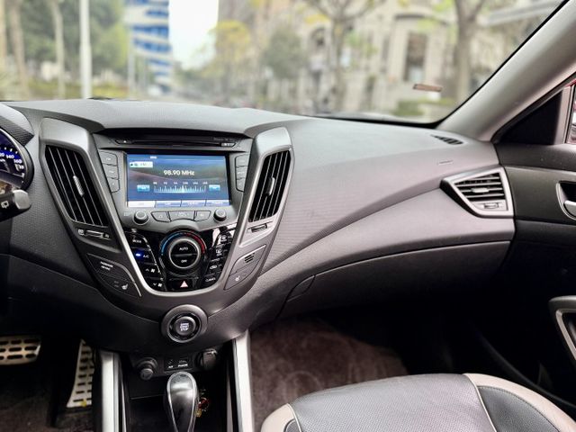 ✓三門小鋼炮 ✓不對稱進口跑車 ✓IKEY ✓全景天窗 ✓掛渦輪超殺  第8張相片