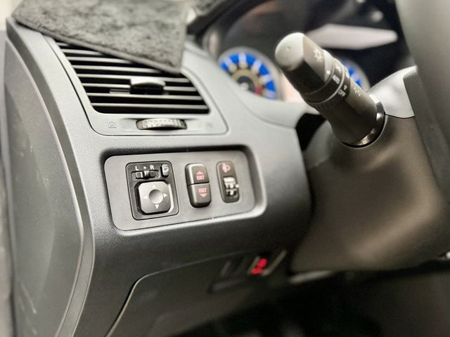 ✓斜坡起步輔助 ✓盲點偵測系統 ✓ABS ✓車道偏離警示系統 ✓胎壓監控 ✓TCS防滑  第11張相片