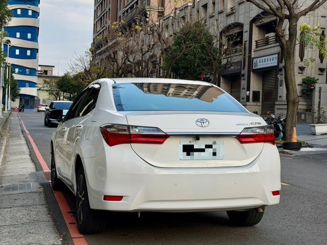 ✓大螢幕影音 ✓循跡防滑 ✓定速 ✓胎壓監控 ✓LED日行燈 ✓免鑰匙啟動 ✓LED尾燈  第18張相片