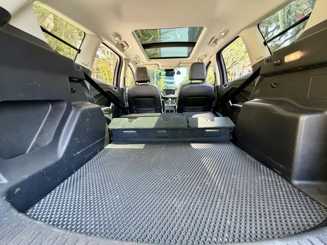 ✓柴油休旅 省油省稅 ✓盲點偵測 ✓定速 ✓電動尾門 ✓全景天窗 ✓後座出風口 ✓電動座椅  第19張相片