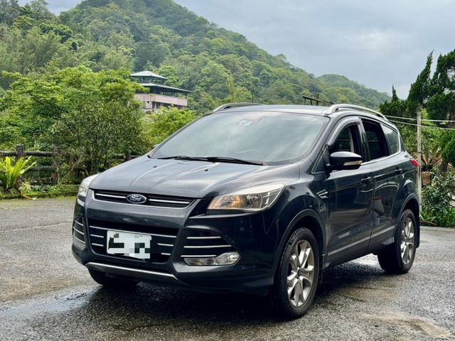 ✓循跡防滑 ✓全景天窗 ✓定速 ✓後座出風口 ✓電動座椅 ✓電動尾門  第2張相片